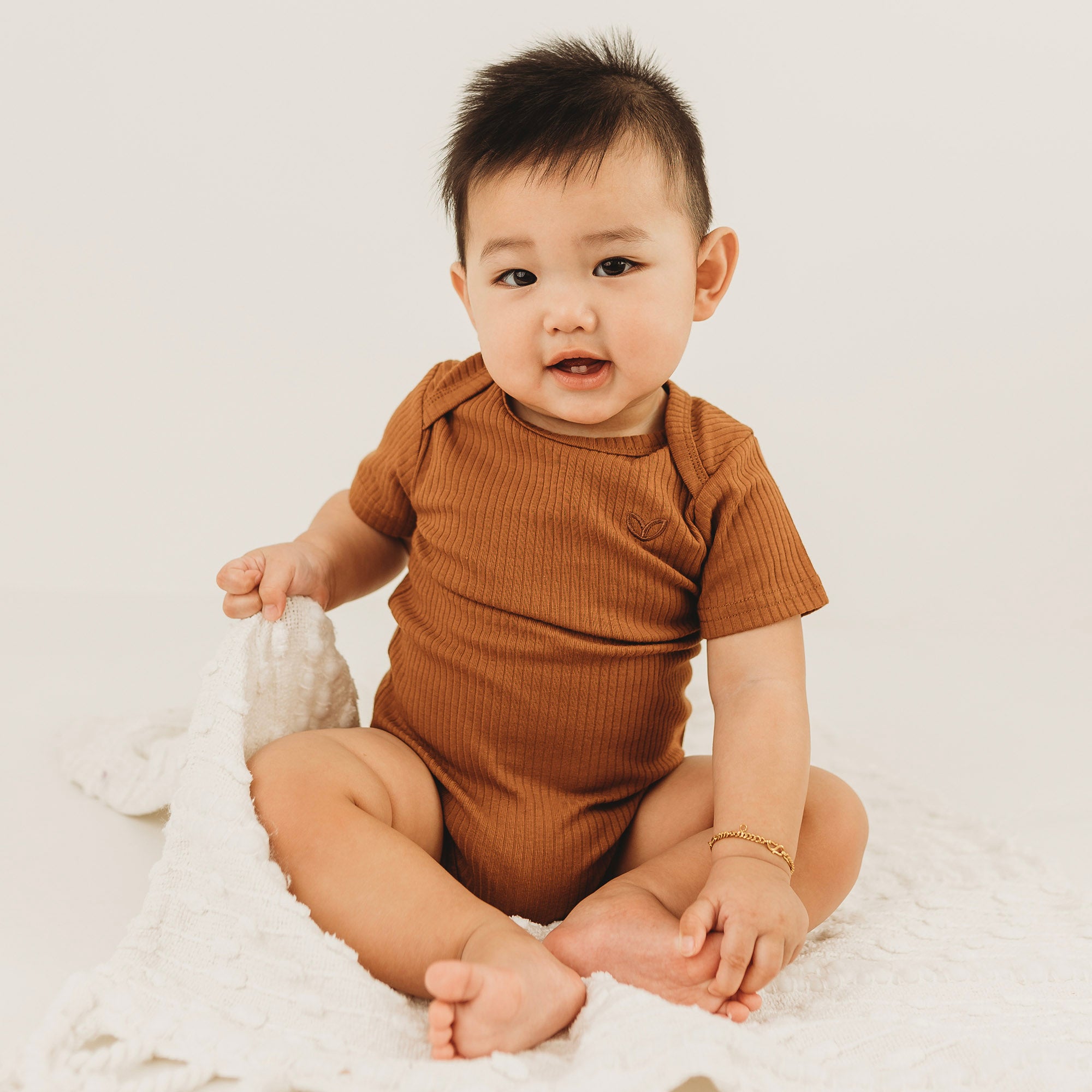 Weeboth® | Organic Cotton Classic Short Sleeve Onesie - Toffee